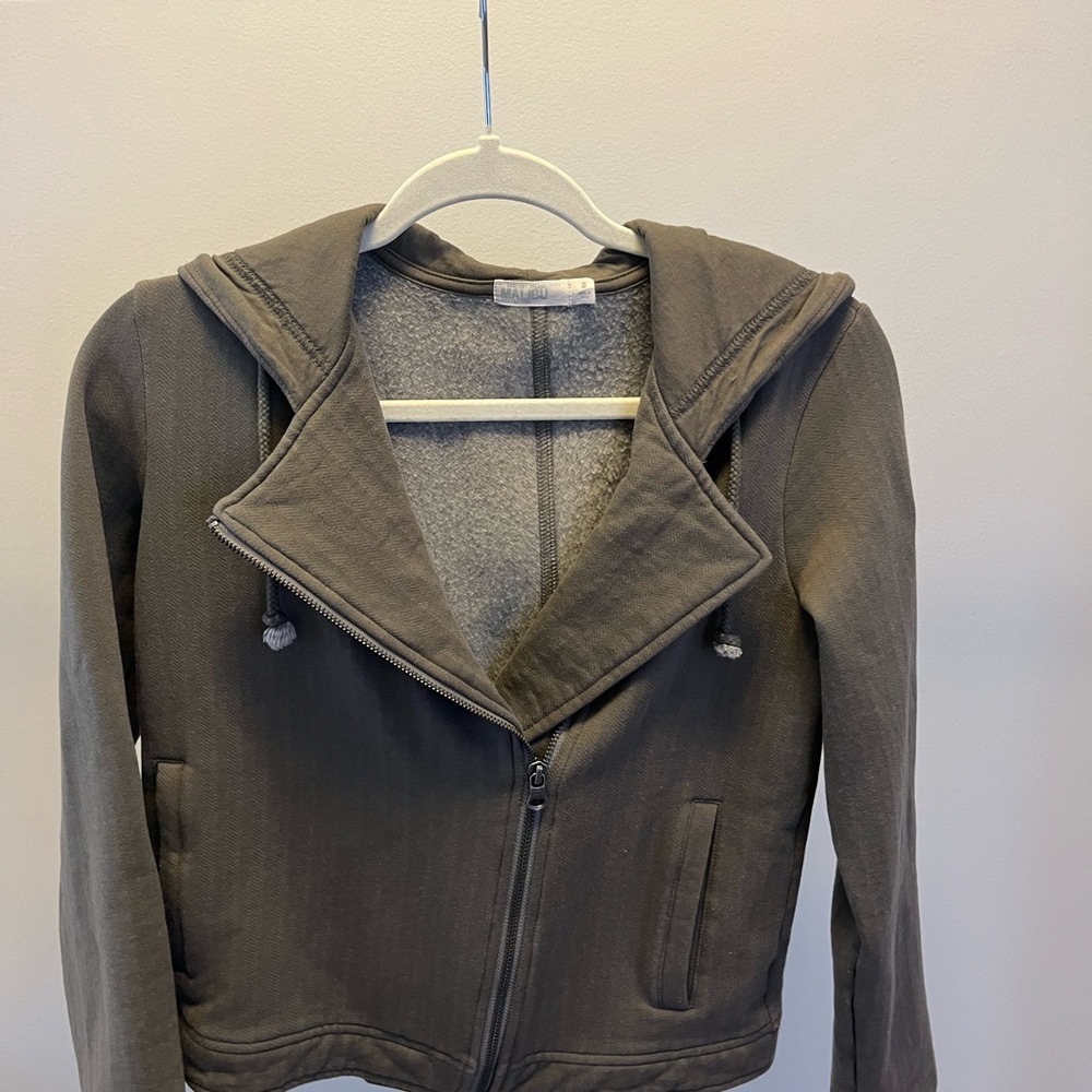 Barefoot Dreams Olive V-Neck Sweatshirt with Hood